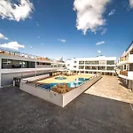 Chromata Lagoon Sea View פאראלימני