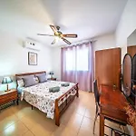 דירה Chromata Lagoon Sea View פאראלימני